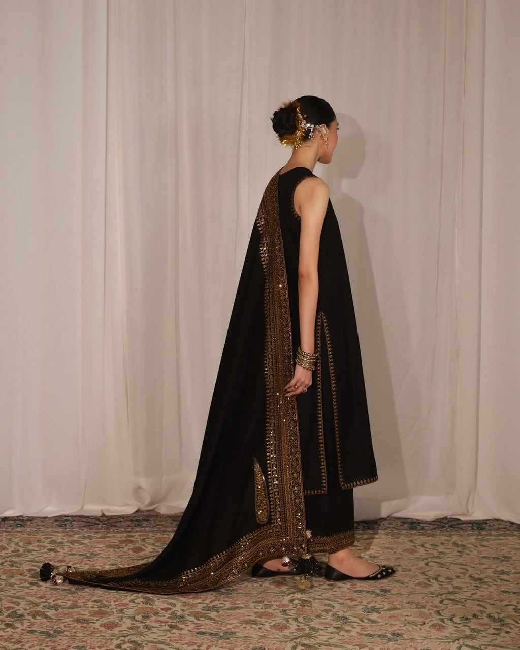 Gilded Embroidered Kurta Set