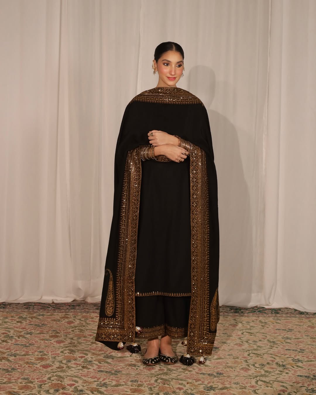 Gilded Embroidered Kurta Set