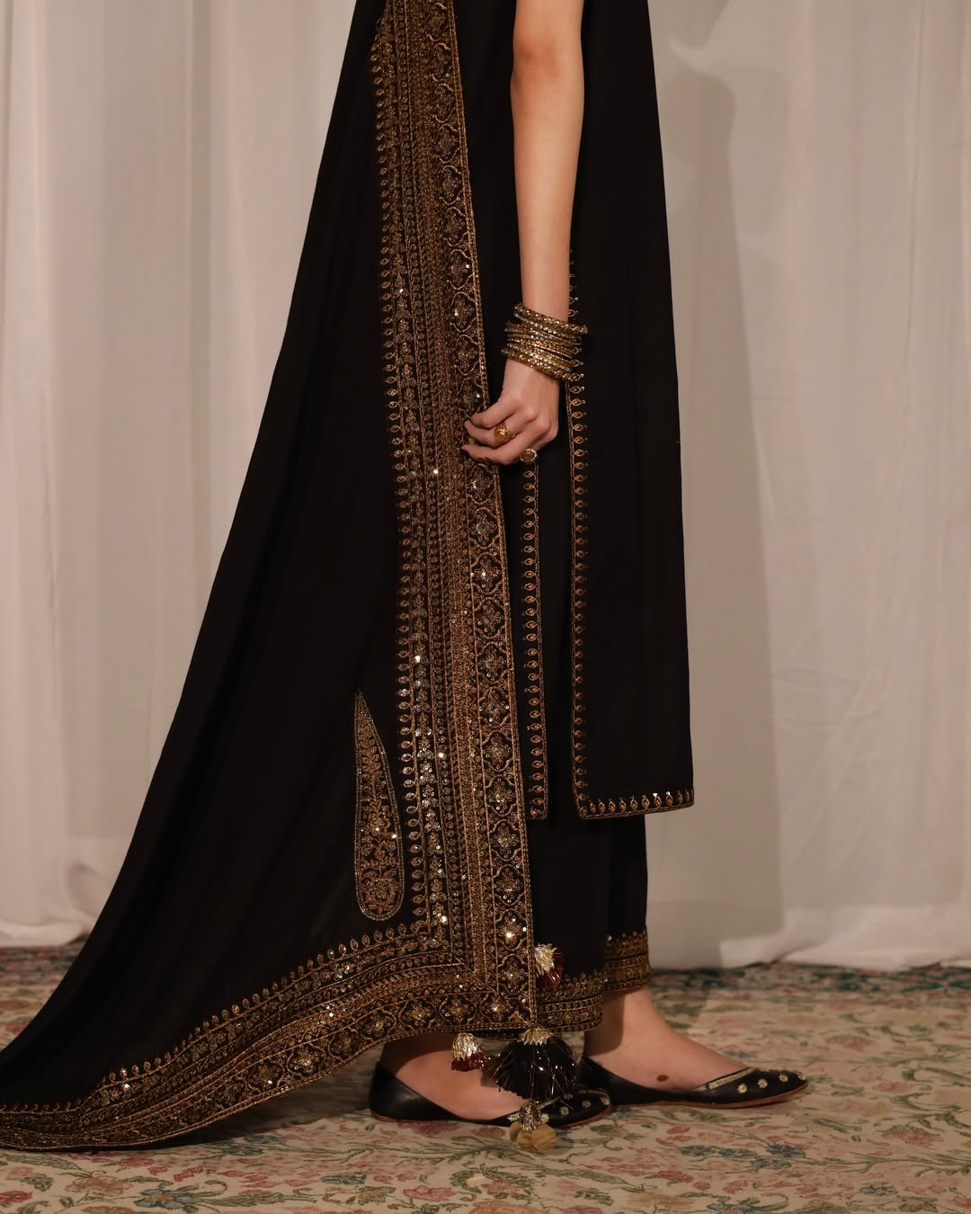 Gilded Embroidered Kurta Set